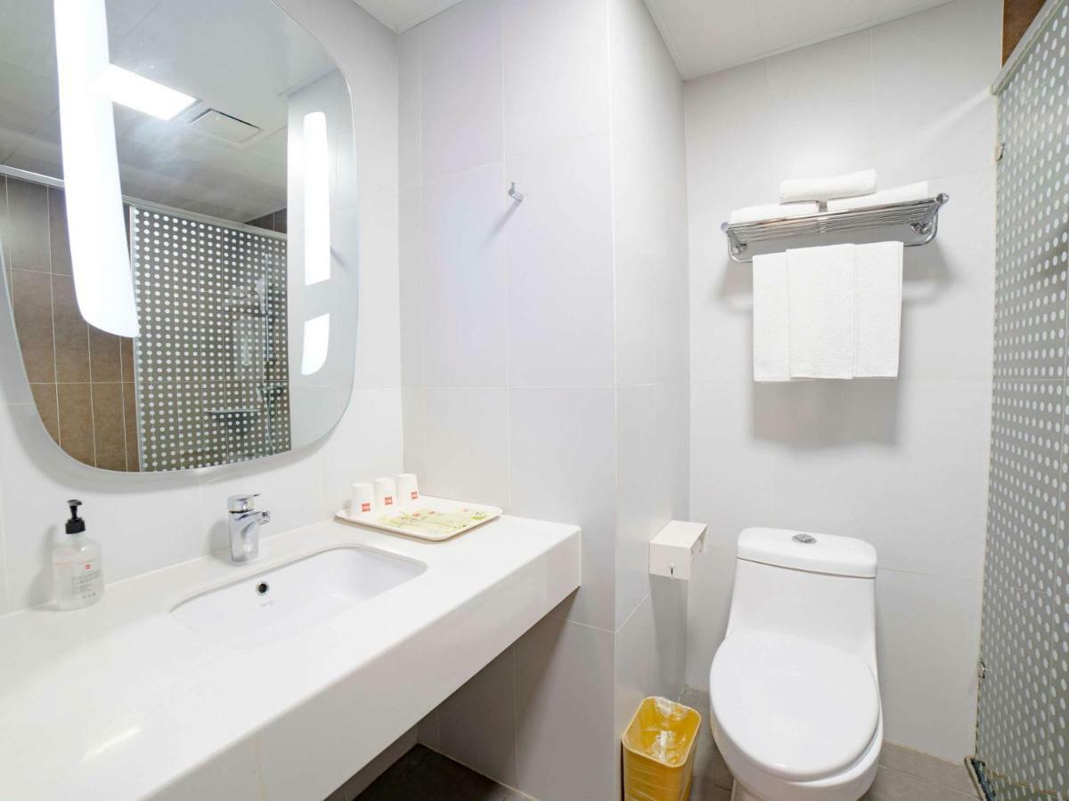מלון Ibis Chengdu Sm Square מראה חיצוני תמונה